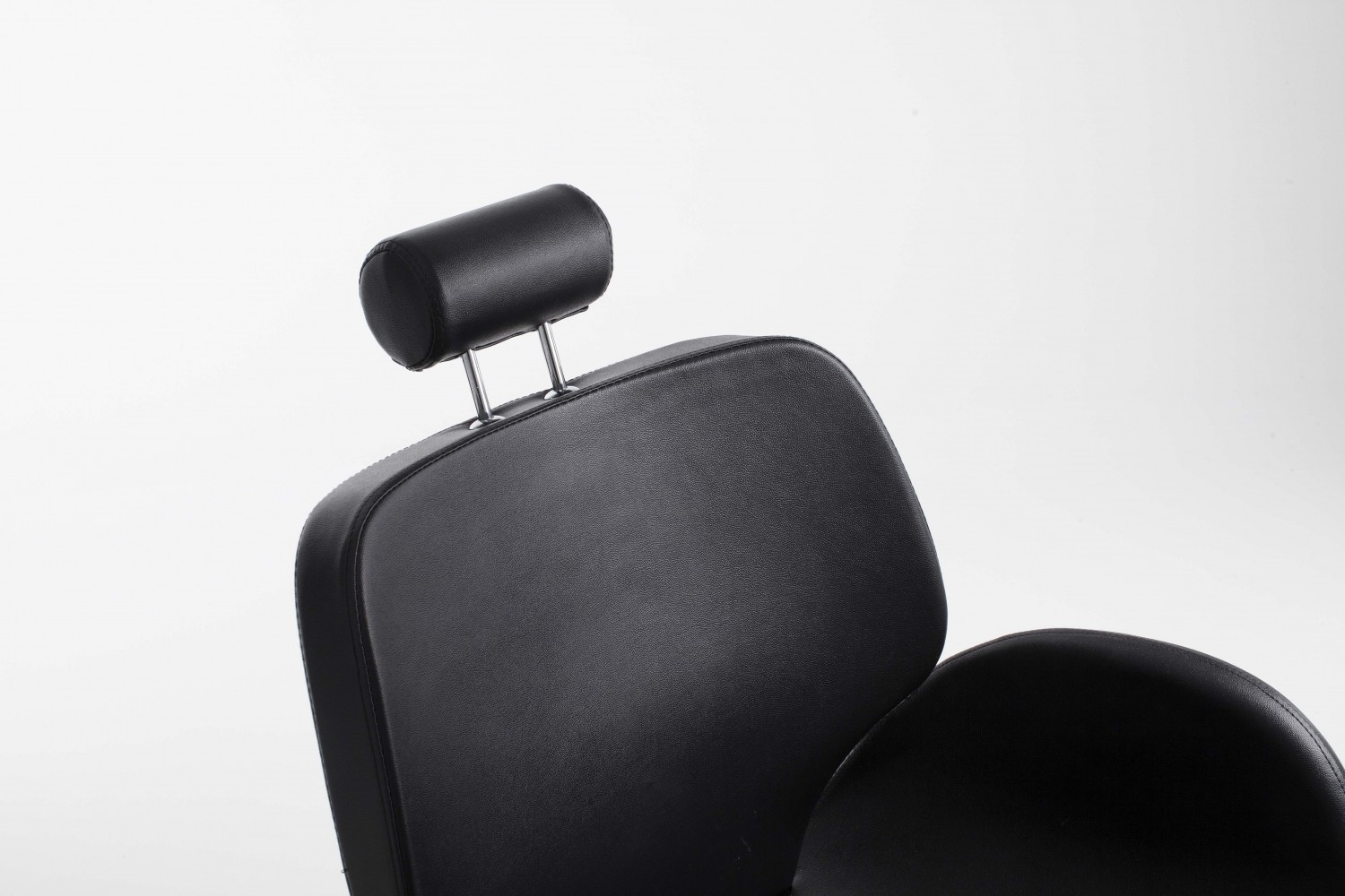  XanitaliaPro Lumia Unisex Chair in Black 